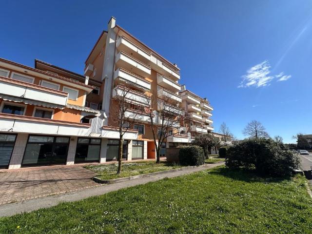 Appartamento in vendita di 189 m² in Via Giovanni Antonio da Pordenone, 12