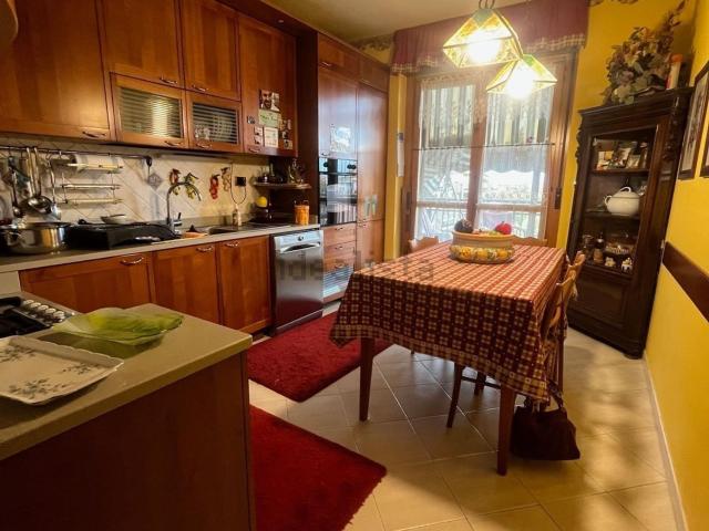 Appartamento in vendita di 189 m² in Via Niccolò Paganini, 35