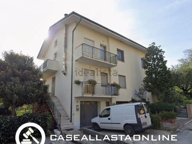 Appartamento in vendita di 189 m² in Via Salvalai