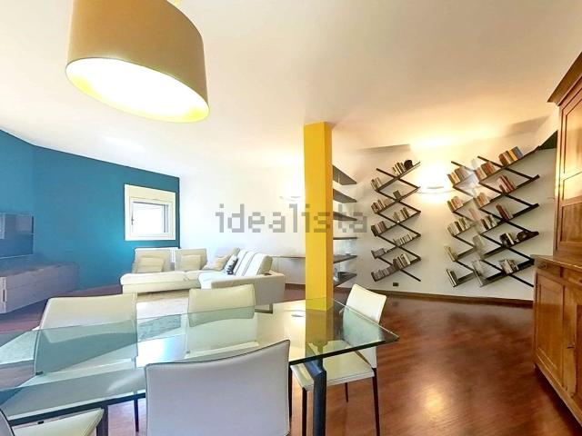 Appartamento in vendita di 189 m² in Via Silvio Pellico, 14