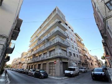 Appartamento in vendita di 189 m² in Via Taranto, 23