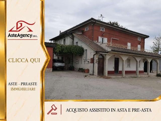 Appartamento in vendita di 189 m² in Contrada Chiavanella