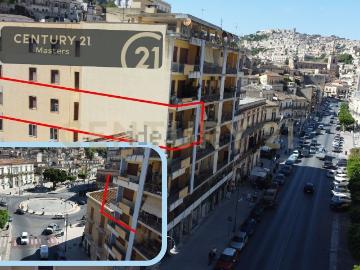 Appartamento in vendita di 189 m² in Corso Umberto I, 1