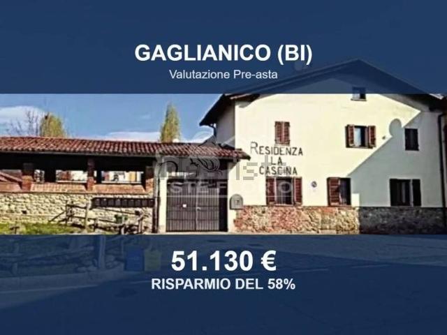 Appartamento in vendita di 190 m² in Via Carlo Felice Trossi, 144