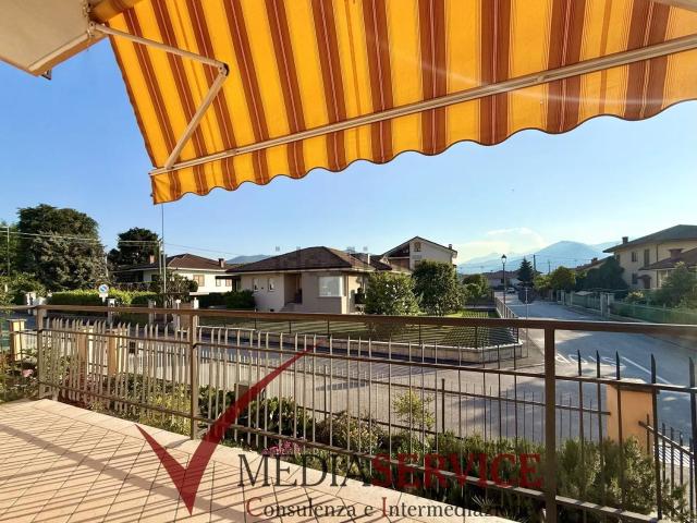 Appartamento in vendita di 190 m² in Via Cervasca, 17