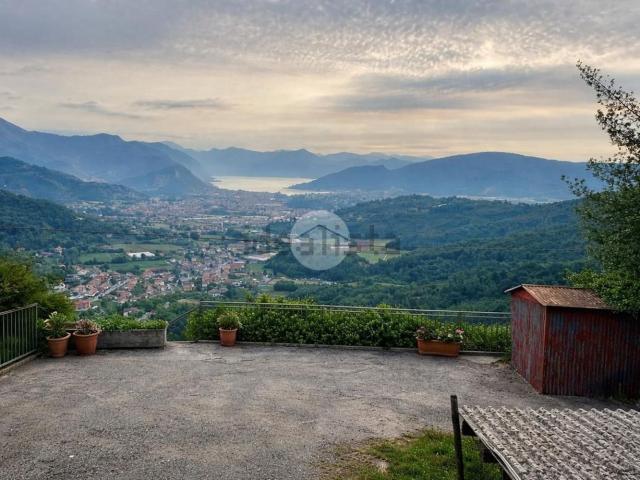 Appartamento in vendita di 190 m² in Via CHIESA, 9