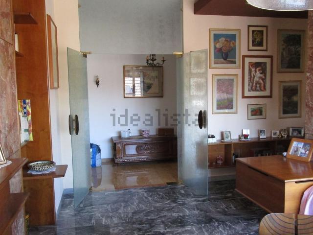 Appartamento in vendita di 190 m² in Via Bologna