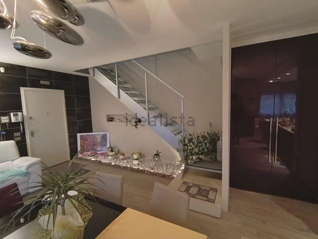 Appartamento in vendita di 190 m² in Via G. Mazzini, 3