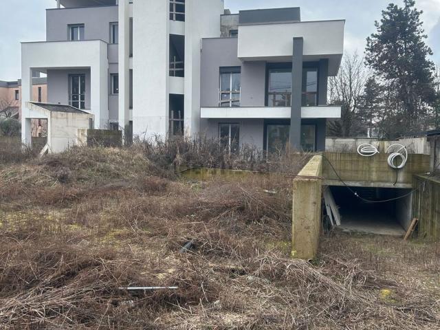 Appartamento in vendita di 190 m² in Via Giosuè Carducci, 15