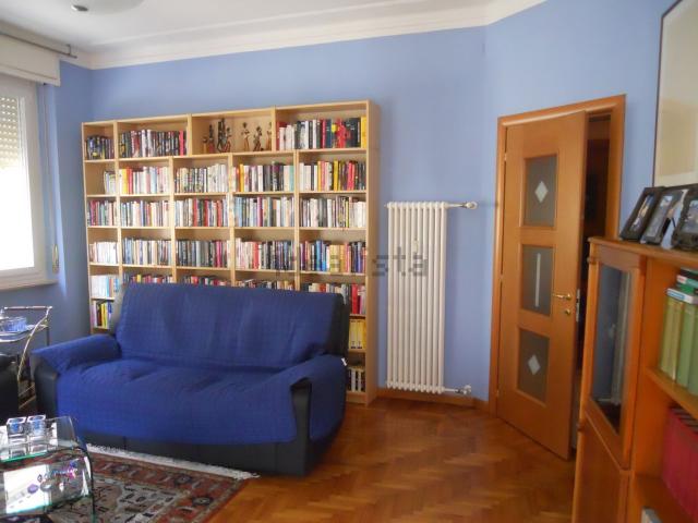 Appartamento in vendita di 190 m² in Via Dante Alighieri, 105