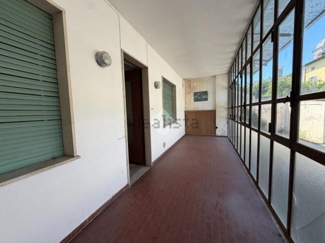 Appartamento in vendita di 190 m² in Via Dante Alighieri, 46