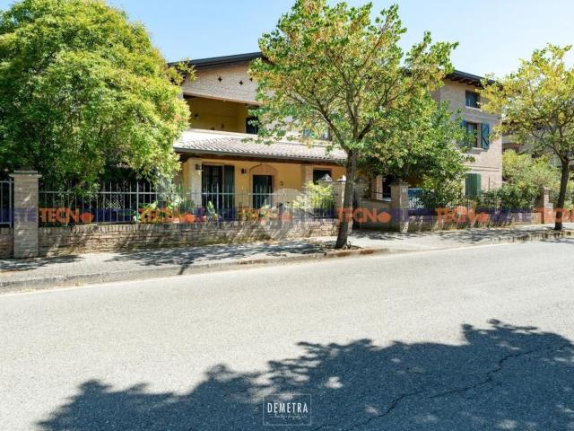 Appartamento in vendita di 190 m² in Via dei Cantastorie, 6