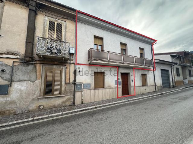 Appartamento in vendita di 190 m² in Via della Repubblica, 33