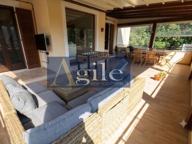 Appartamento in vendita di 190 m² in Via di Faiano, 34