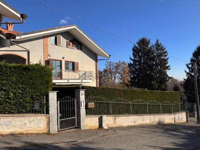 Appartamento in vendita di 190 m² in Via Fiano