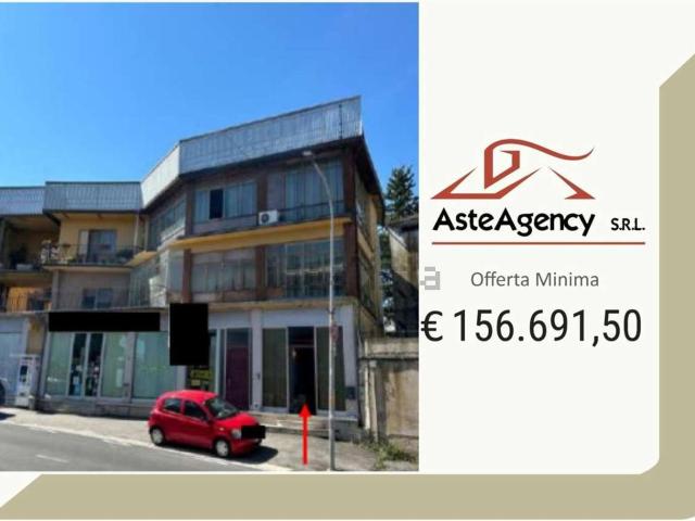 Appartamento in vendita di 190 m² in Via IV Novembre, 84