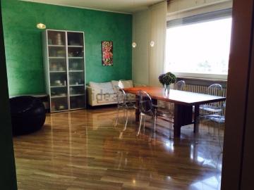 Appartamento in vendita di 190 m² in Via la Primogenita, 1