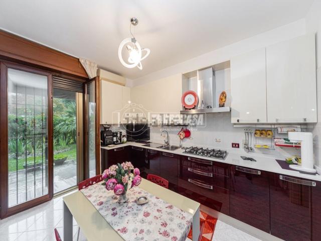 Appartamento in vendita di 190 m² in Via Luciano Manara, 39