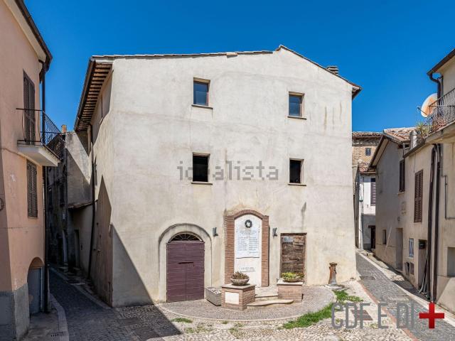 Appartamento in vendita di 190 m² in Via Monte Cavallo, 56