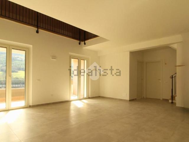 Appartamento in vendita di 190 m² in Via Maria Morgante, 12