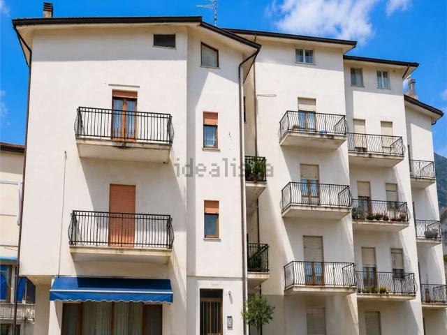 Appartamento in vendita di 190 m² in Via Nazionale, 100
