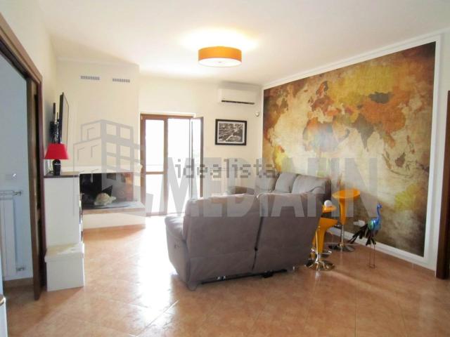 Appartamento in vendita di 190 m² in Via Salvatore Marco De Simone, 4