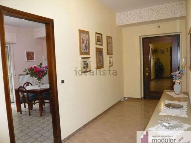 Appartamento in vendita di 190 m² in Via San Brunone di Colonia