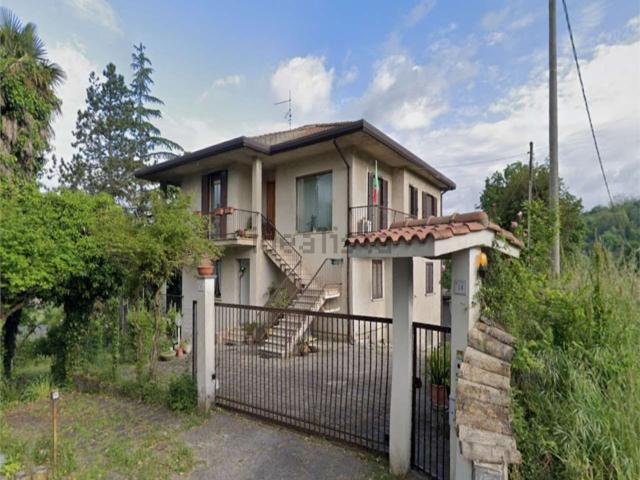 Appartamento in vendita di 190 m² in Via Stufa Pigna Castello, 46