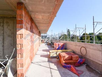 Appartamento in vendita di 190 m² in Via Porta Carlo