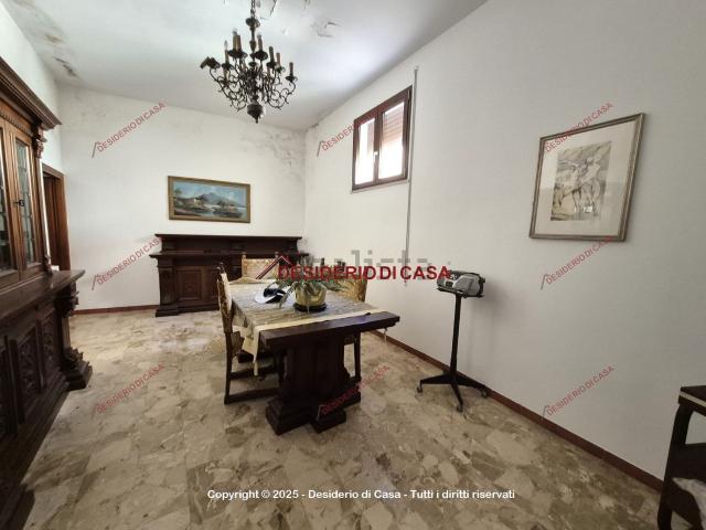 Appartamento in vendita di 190 m² in Via Porta Palermo, 38