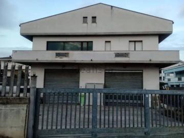 Appartamento in vendita di 190 m² in Via Panaro