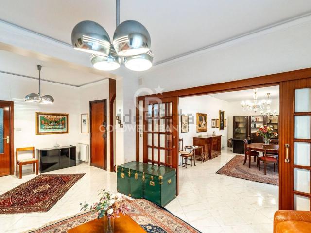 Appartamento in vendita di 190 m² in Via Piemonte, 28