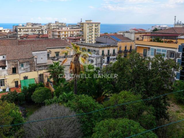 Appartamento in vendita di 190 m² in Via Piemonte, 30