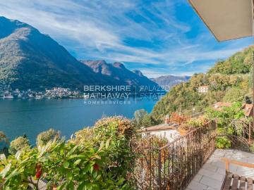 Appartamento in vendita di 190 m² in Via Riva di Quarzano