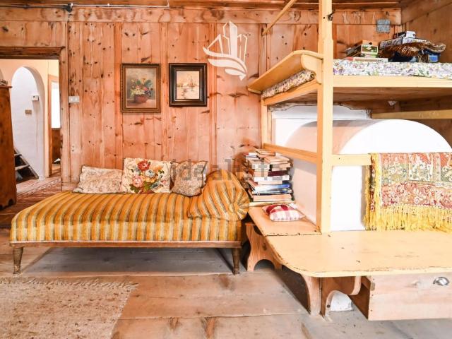 Appartamento in vendita di 190 m² in Via Wasserbühl