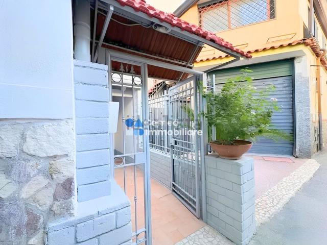 Appartamento in vendita di 190 m² in Via Terracina, 425