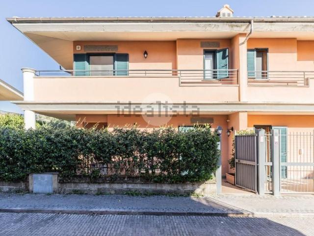 Appartamento in vendita di 190 m² in Via Terre dei Consoli, 3