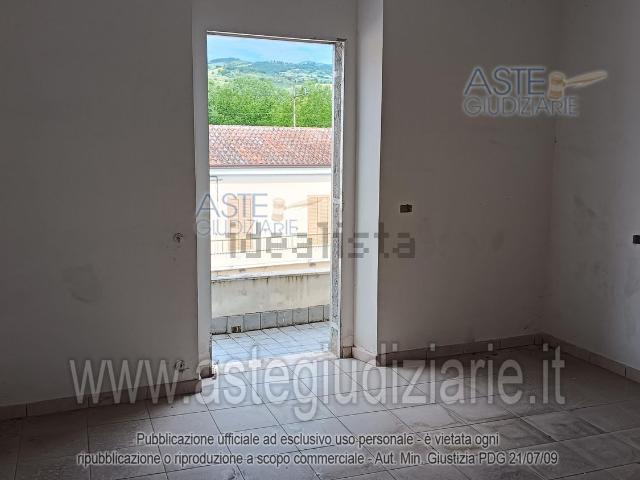 Appartamento in vendita di 190 m² in Via Tiburtina Valeria, 3