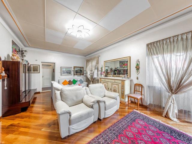 Appartamento in vendita di 190 m² in Via Villa del Sole, 8