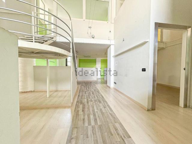 Appartamento in vendita di 190 m² in Viale Abruzzo, 35