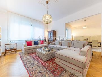 Appartamento in vendita di 190 m² in Viale delle Medaglie d&apos Oro