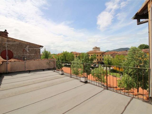 Appartamento in vendita di 190 m² in Borgo della Porta, 25