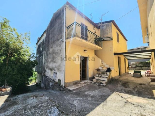 Appartamento in vendita di 190 m² in Corso Telesio, 34