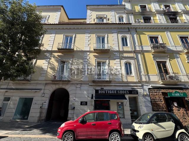 Appartamento in vendita di 190 m² in Corso Trieste