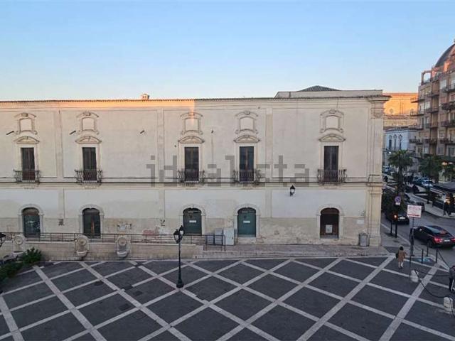 Appartamento in vendita di 190 m² in Corso Giuseppe Garibaldi