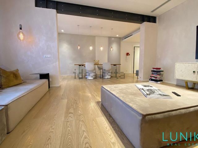 Appartamento in vendita di 190 m² in Piazza Erminio Ferretto