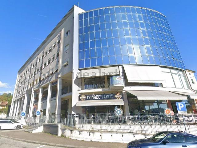 Appartamento in vendita di 190 m² in Piazza IV Novembre