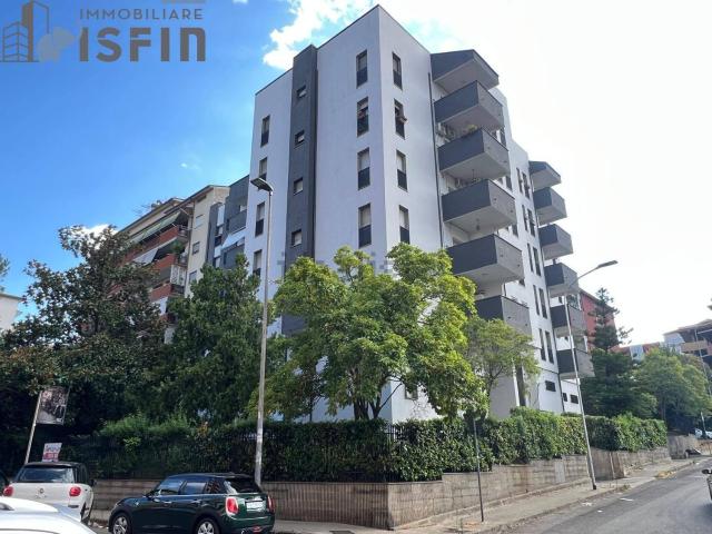 Appartamento in vendita di 191 m² in Via Cesare Gabriele, 47