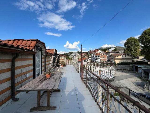 Appartamento in vendita di 191 m² in Via Crocefisso