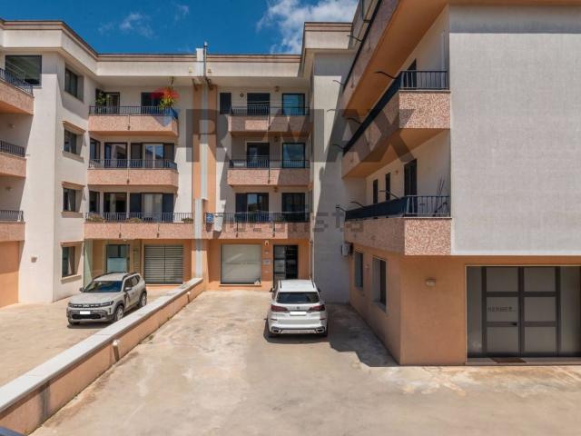 Appartamento in vendita di 191 m² in Via Giovanni Falcone, 92